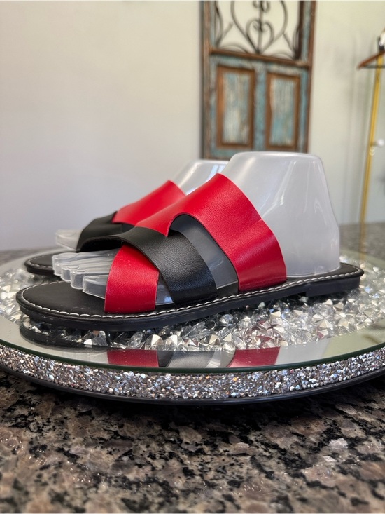 no brand Shoes - Red and Black criss cross vegan Leather Slide Sandals EUC 8.5